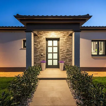 Ferienhaus Marelica Kaštelir